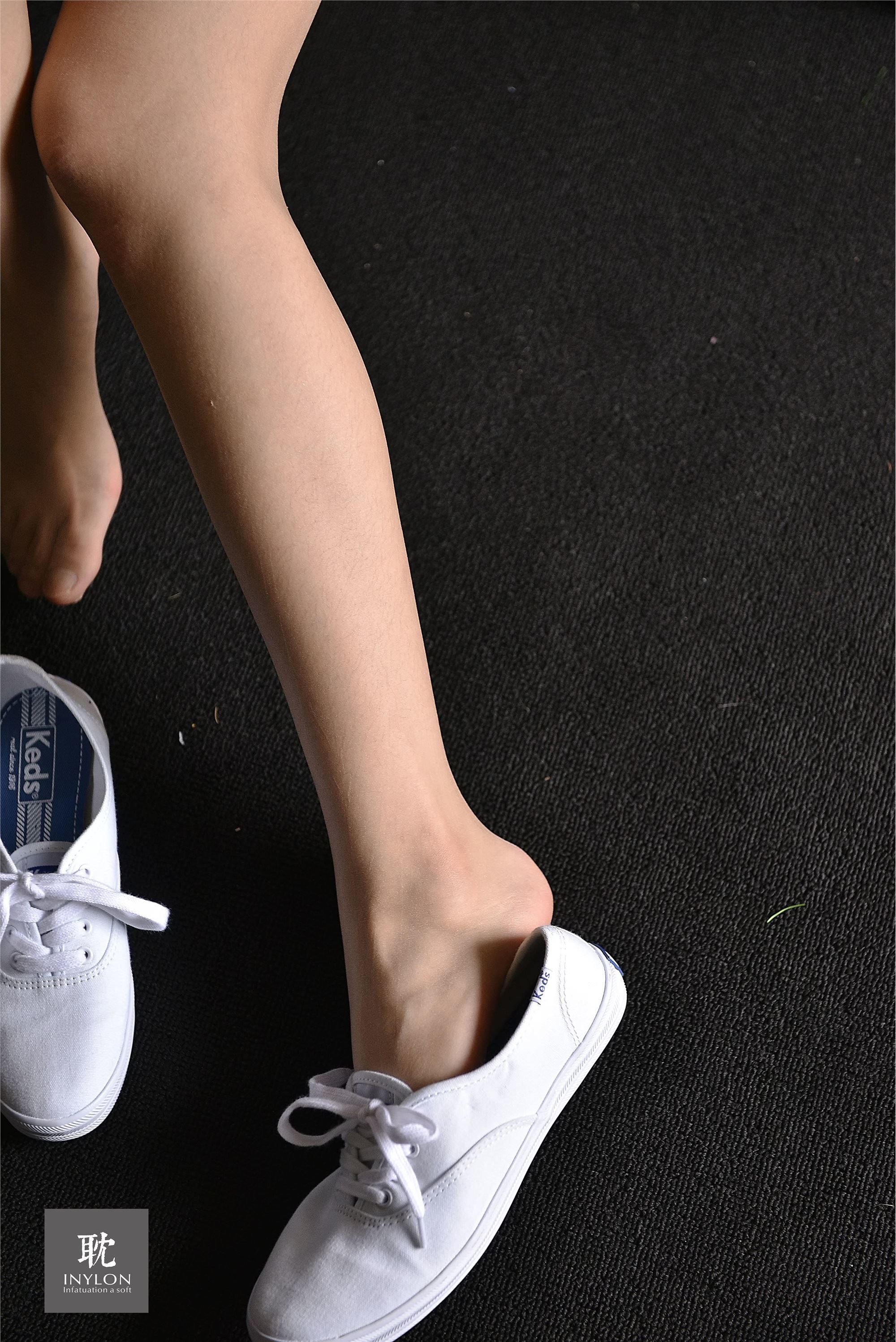 IESS异思趣向《普惠集240》- 模特：幸子《另类原光高反差运动丝》